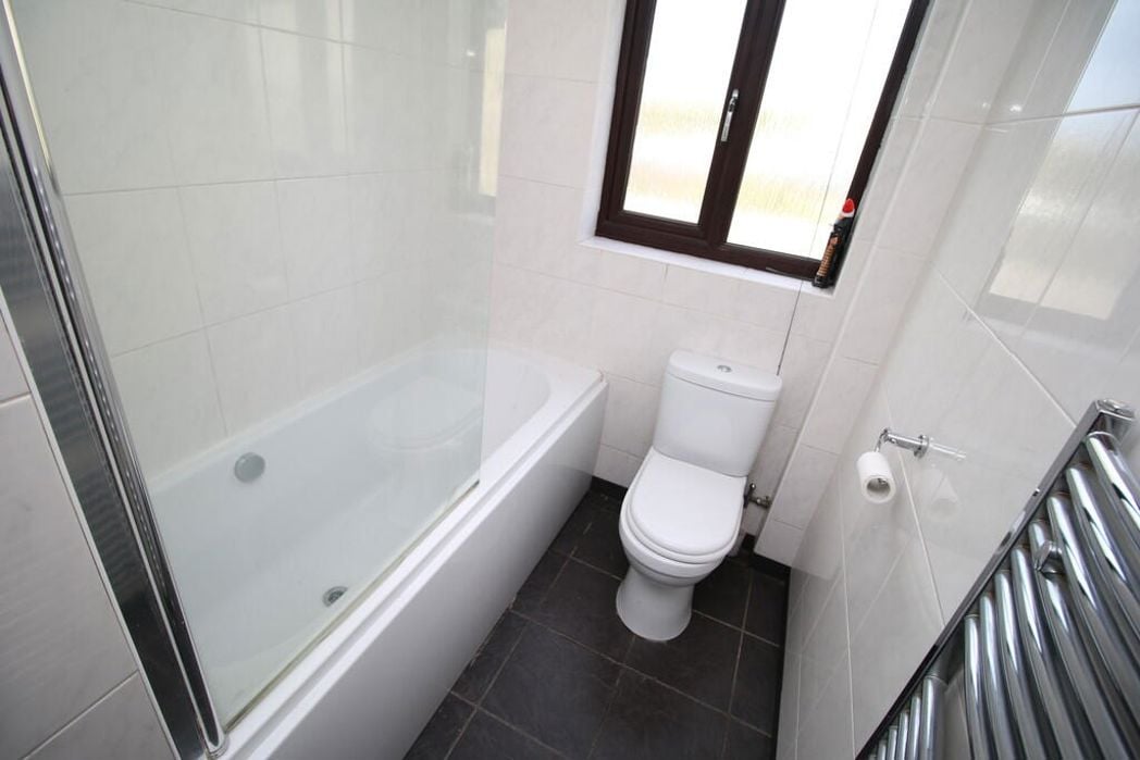 Property image 9 of 12