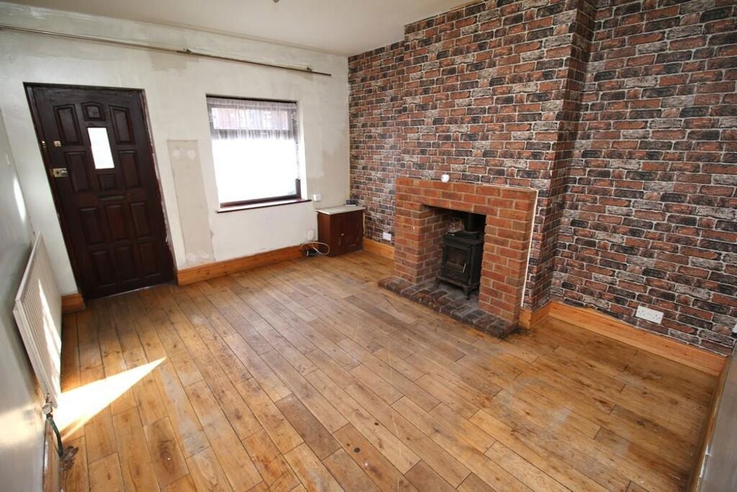 Property image 2 of 12