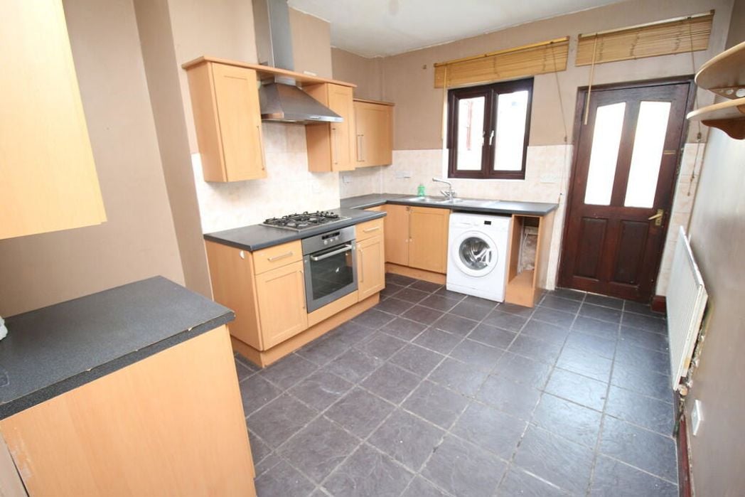 Property image 3 of 12