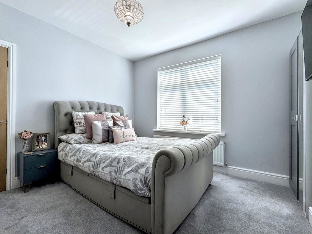 Property image 16 of 28