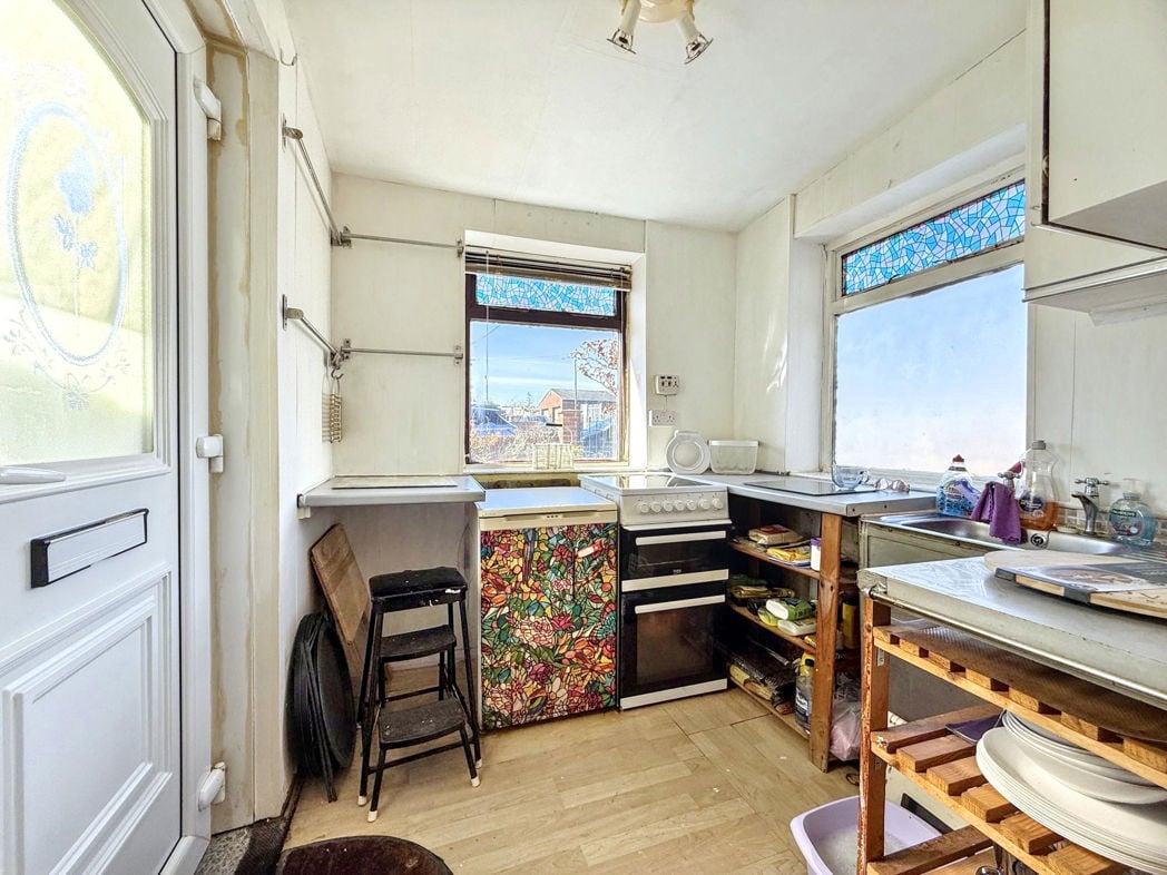 Property image 11 of 23