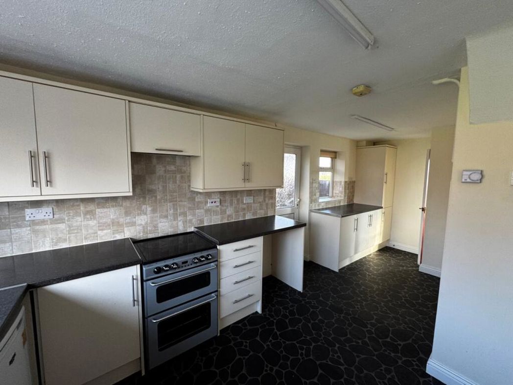 Property image 6 of 10