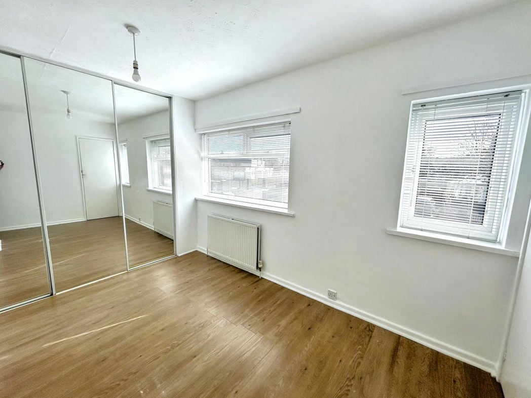 Property image 6 of 11