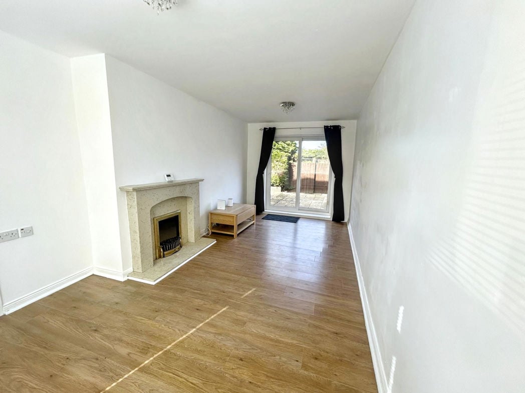 Property image 2 of 11