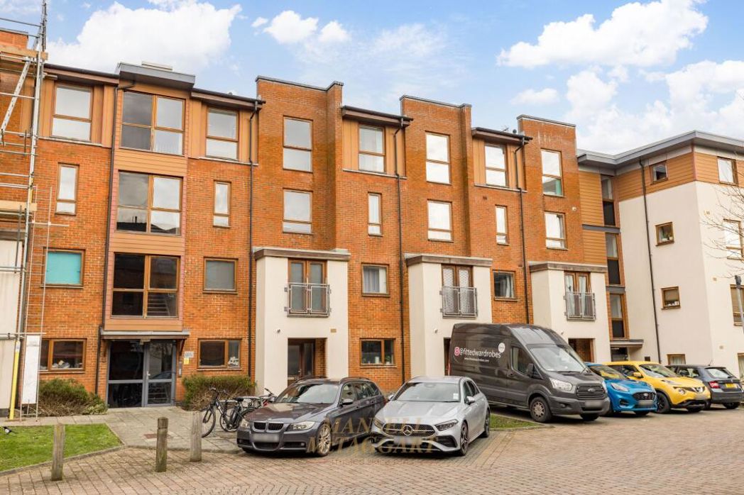 Property image 2 of 13