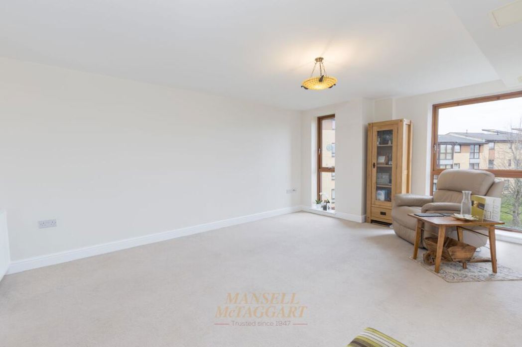 Property image 6 of 13