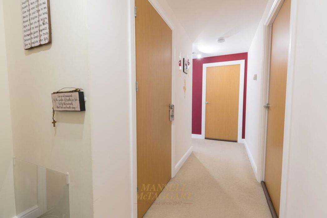 Property image 11 of 13