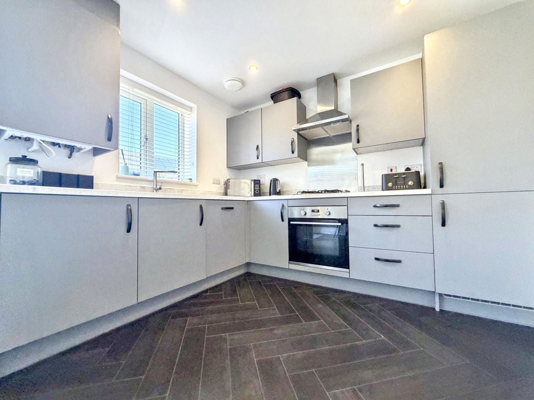 Property image 7 of 19