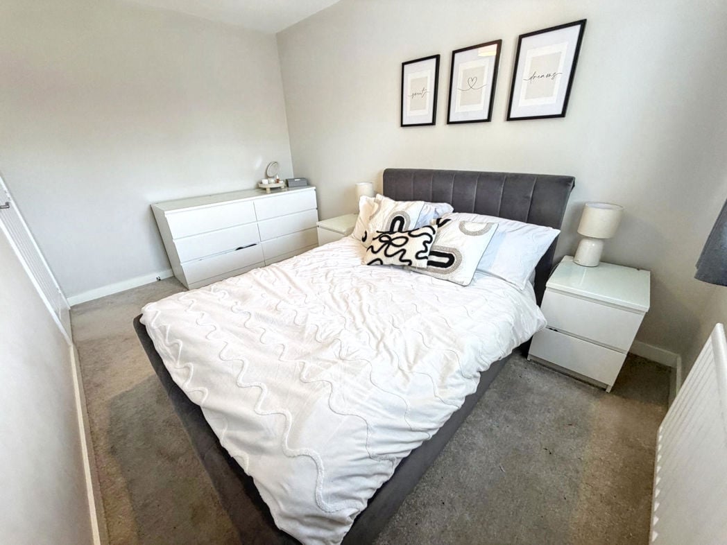 Property image 11 of 19