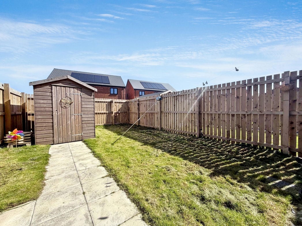 Property image 17 of 19