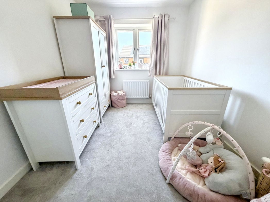 Property image 13 of 19