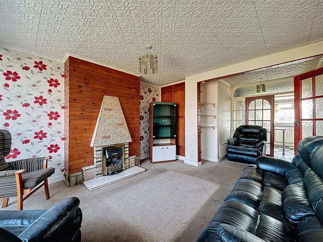 Property image 2 of 17