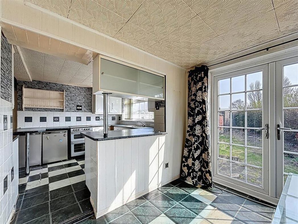 Property image 7 of 17