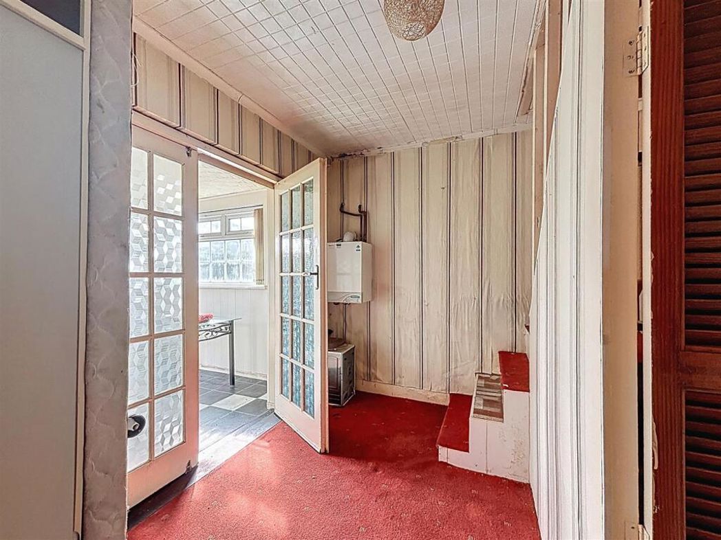 Property image 11 of 17