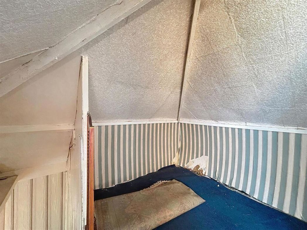 Property image 13 of 17