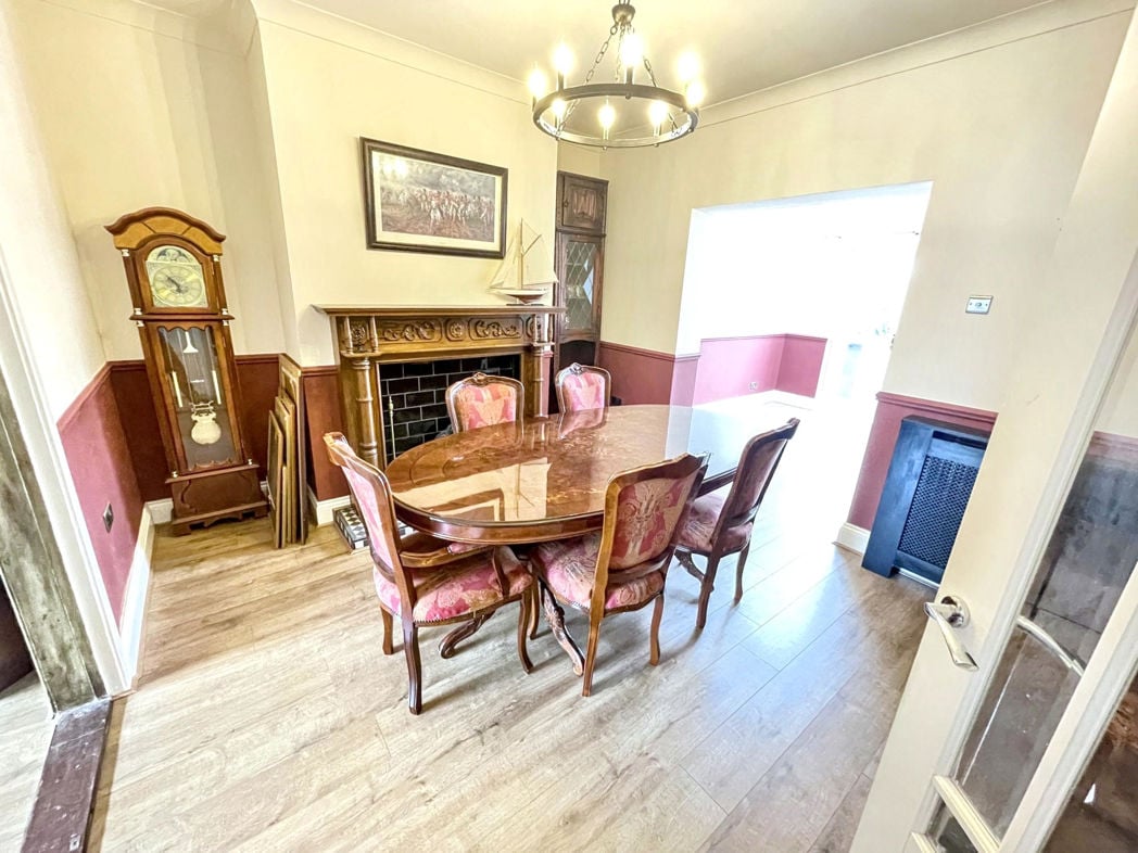 Property image 4 of 14