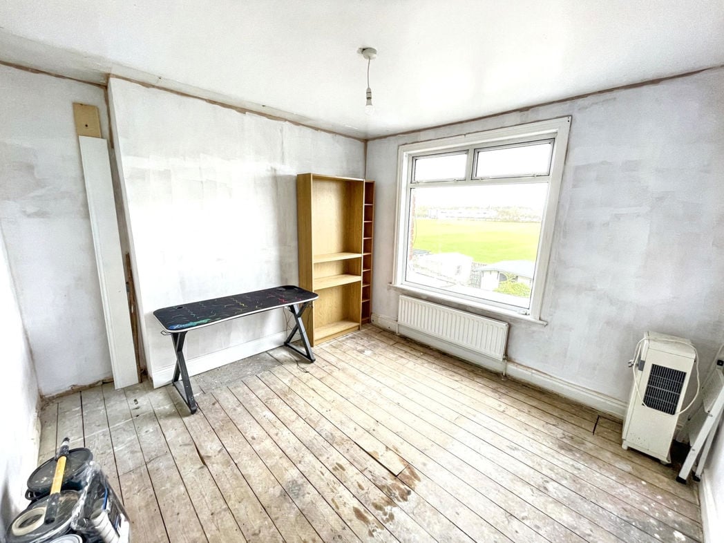 Property image 11 of 14