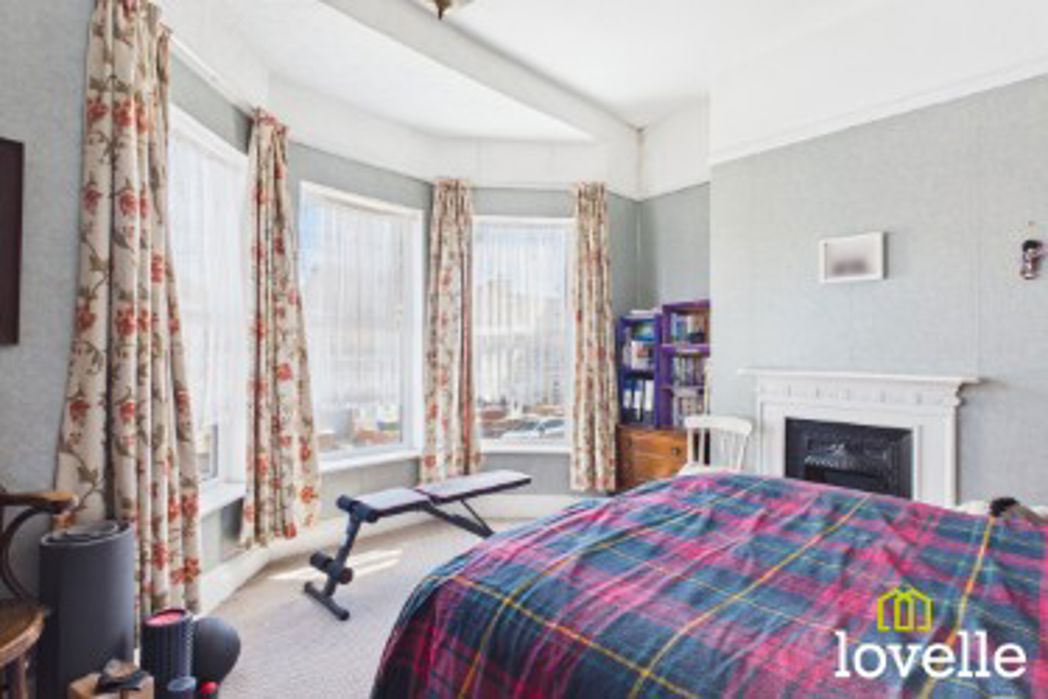 Property image 3 of 14