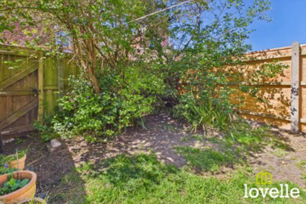 Property image 9 of 14
