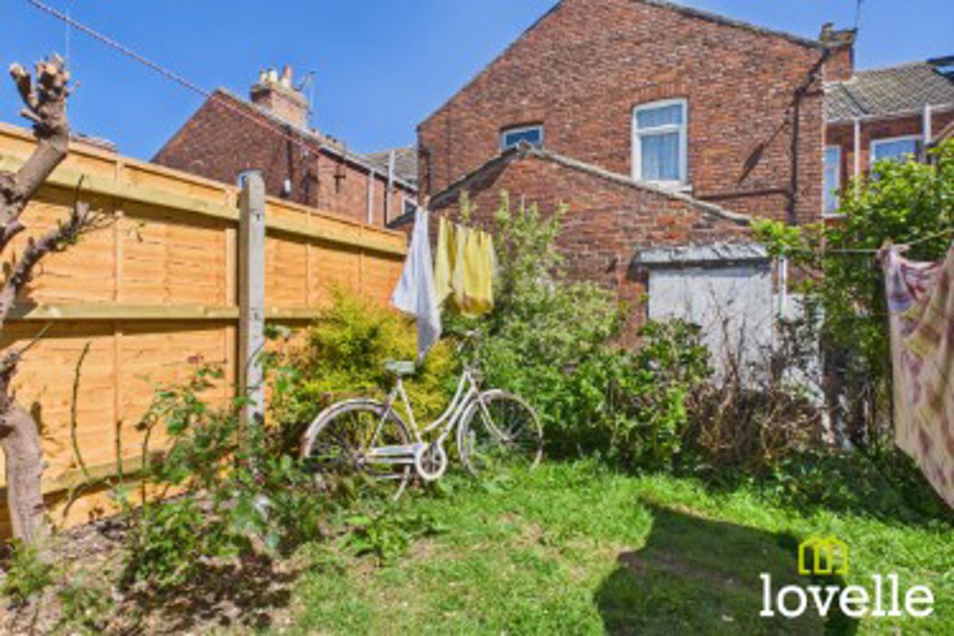 Property image 2 of 14