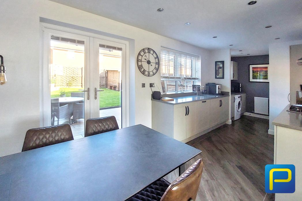 Property image 3 of 24