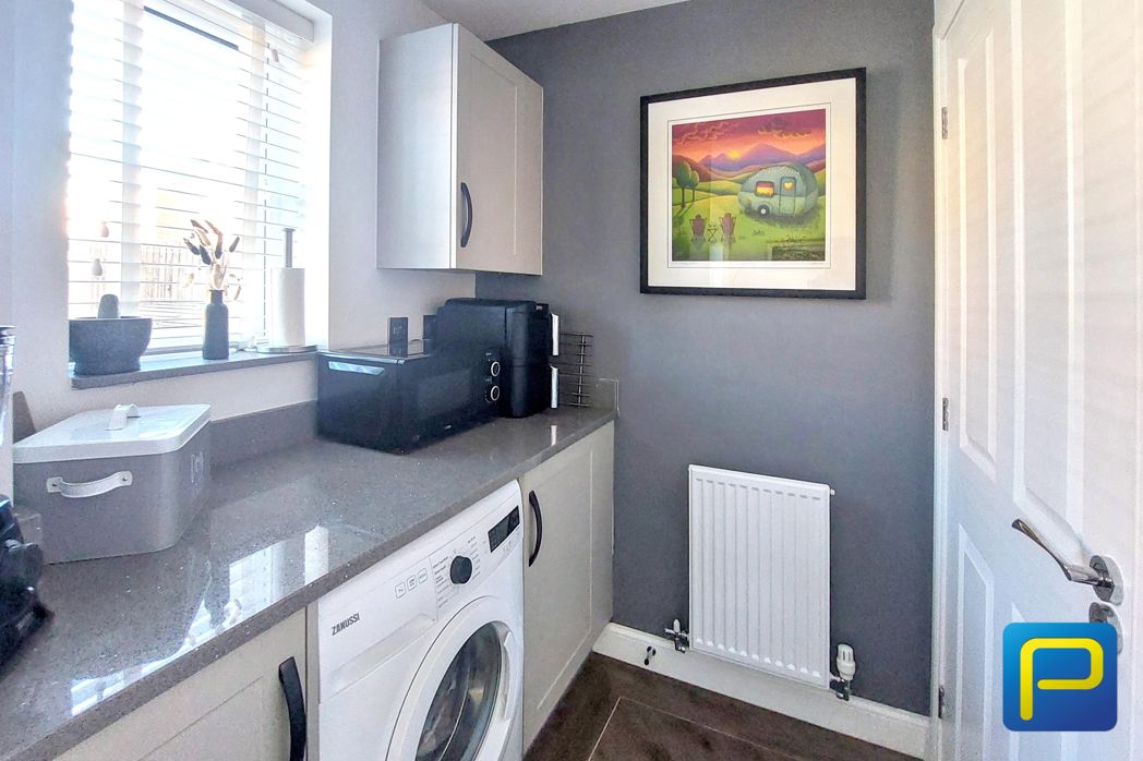 Property image 11 of 24