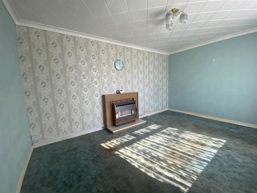 Property image 2 of 8