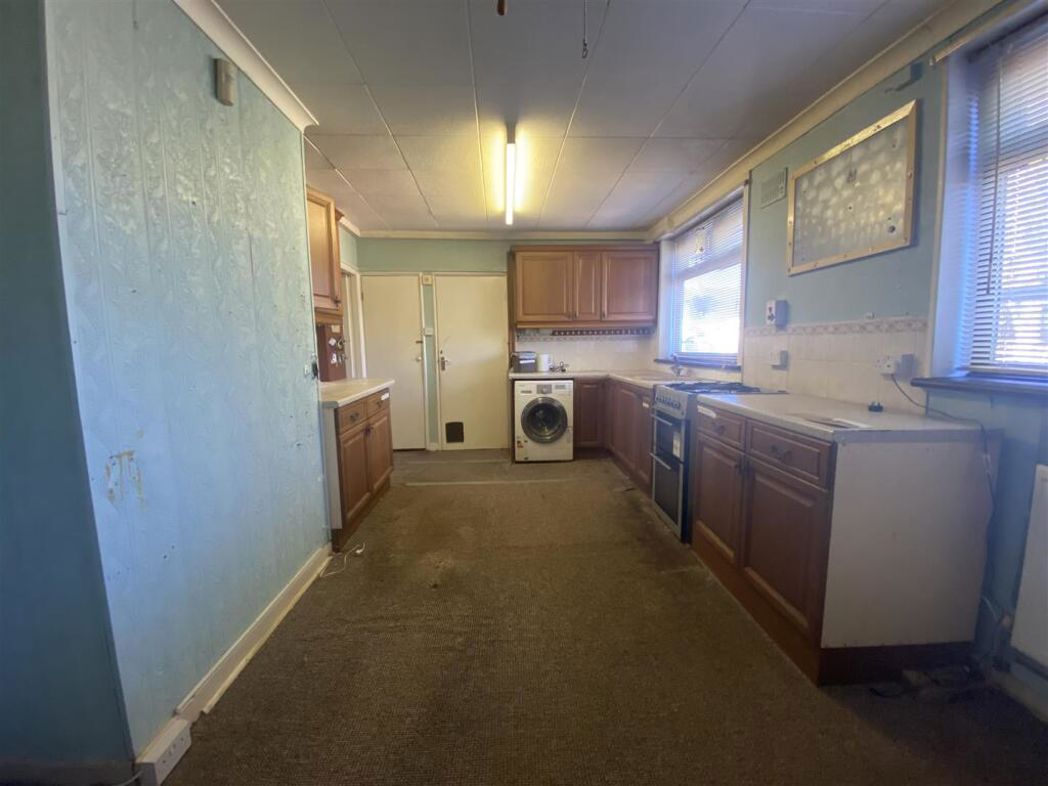 Property image 3 of 8