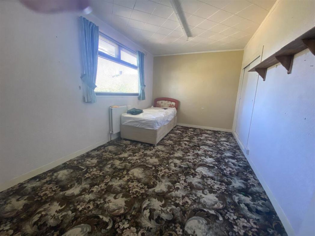 Property image 5 of 8