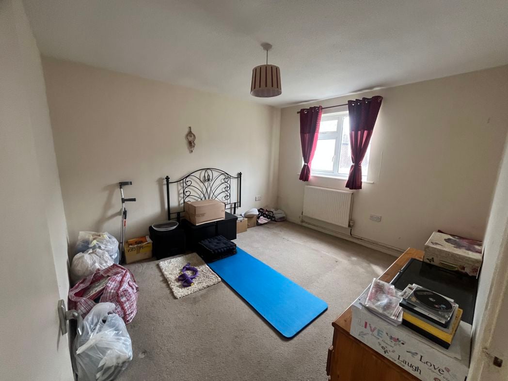 Property image 10 of 16