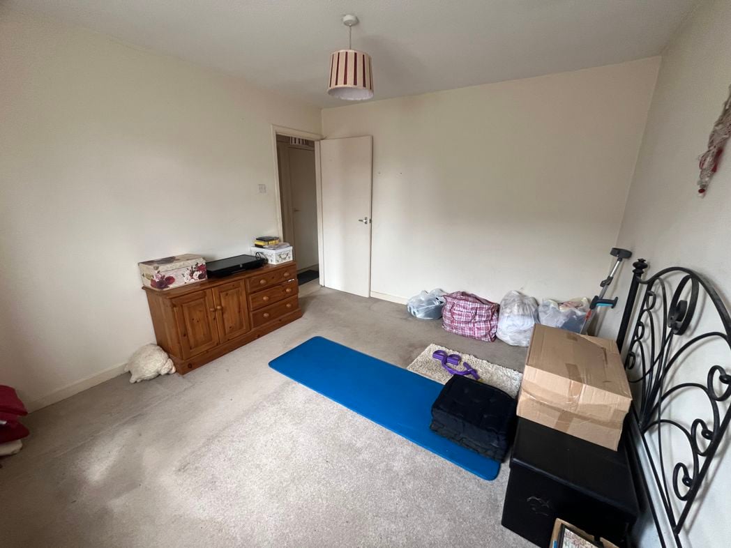 Property image 11 of 16
