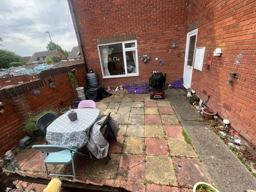 Property image 14 of 16