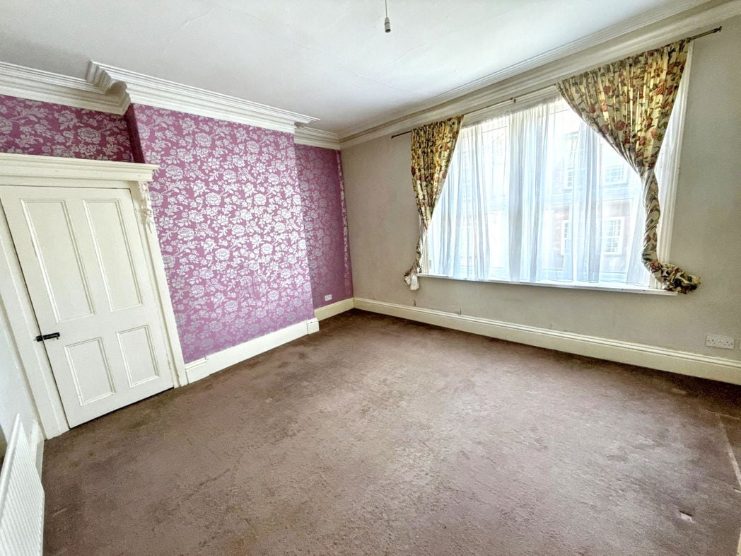 Property image 13 of 17