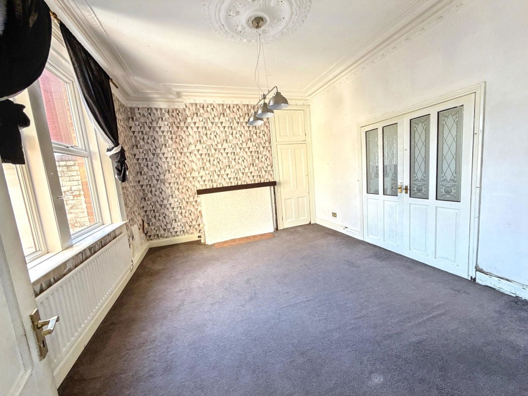 Property image 3 of 17
