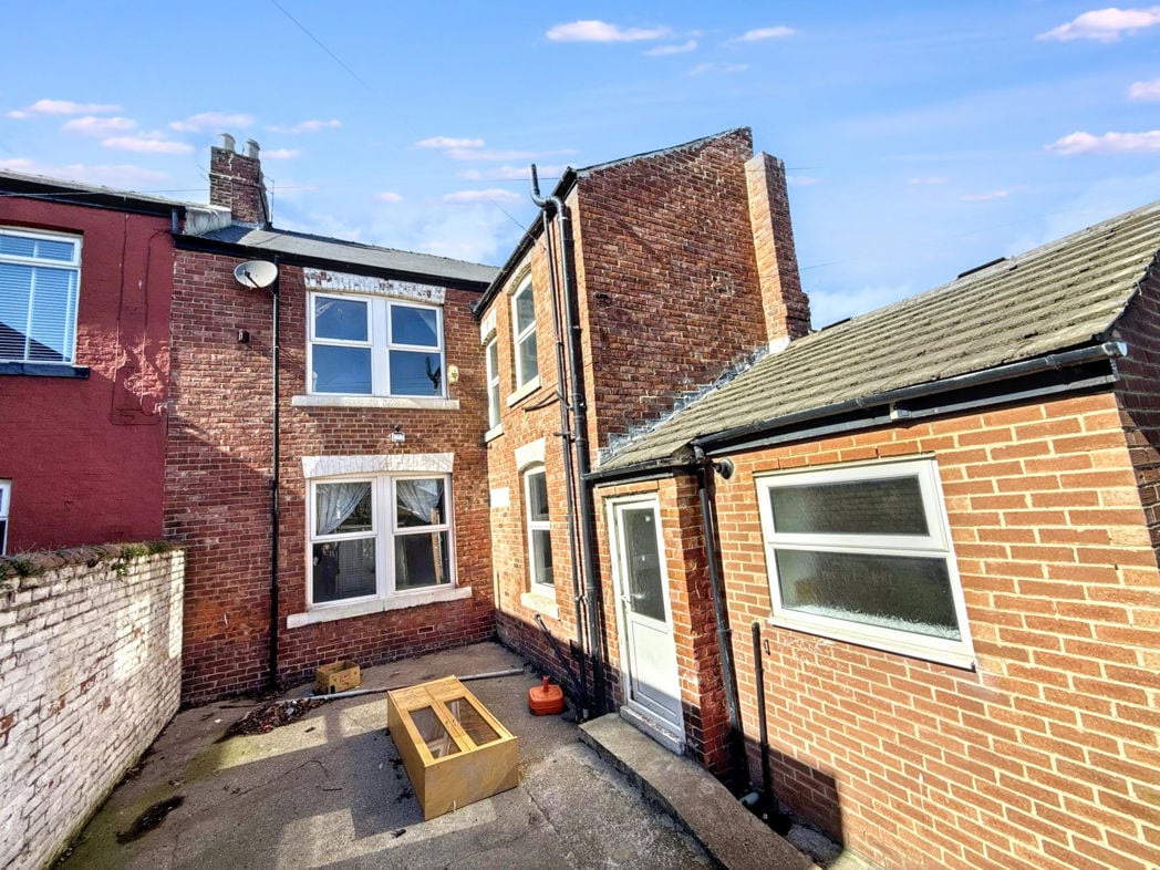 Property image 15 of 17