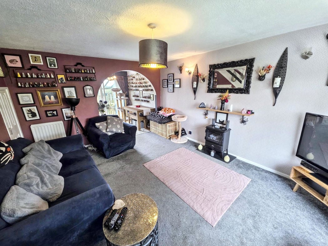 Property image 6 of 17