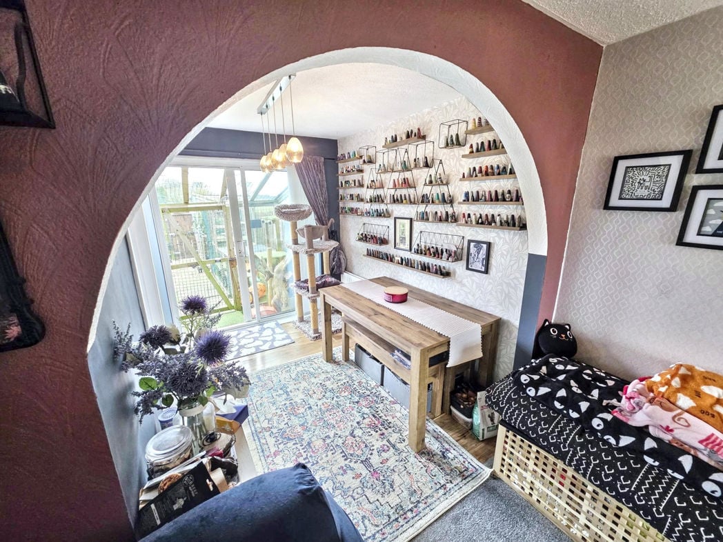 Property image 7 of 17