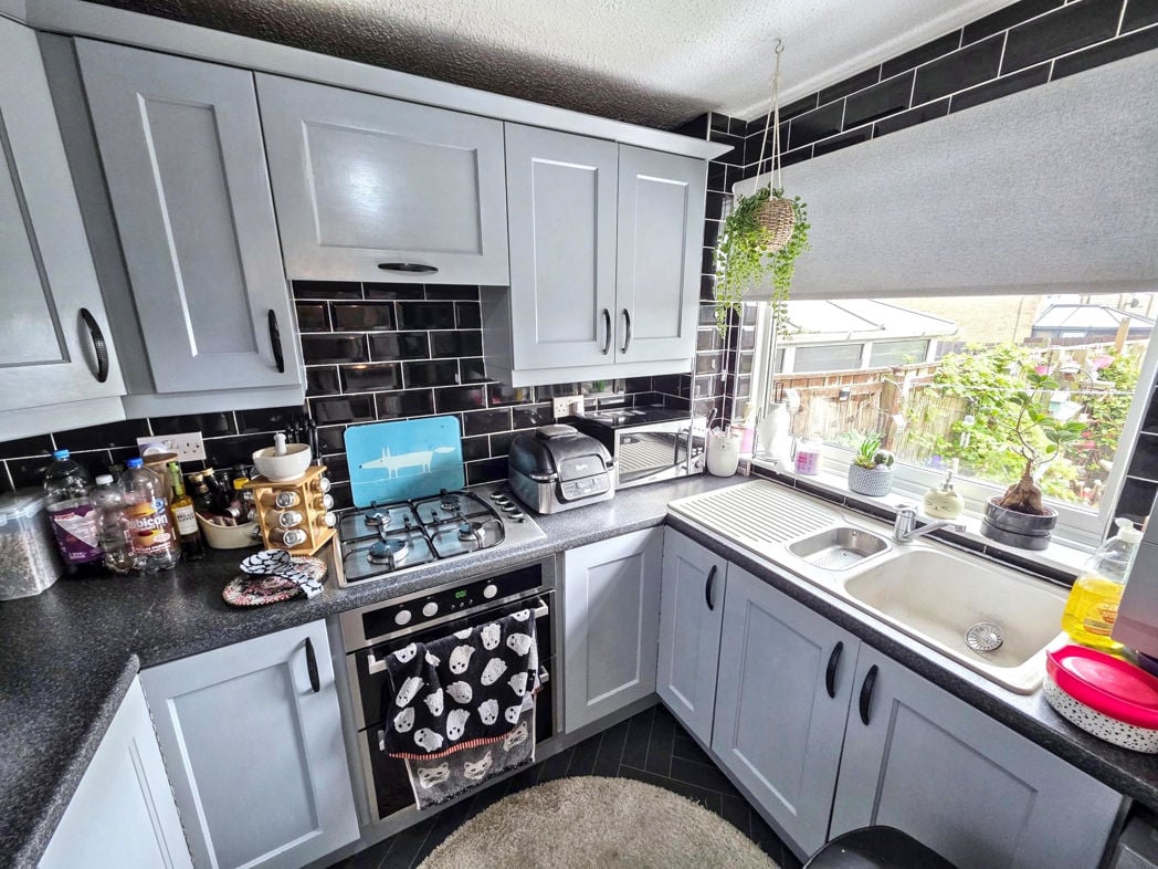 Property image 3 of 17