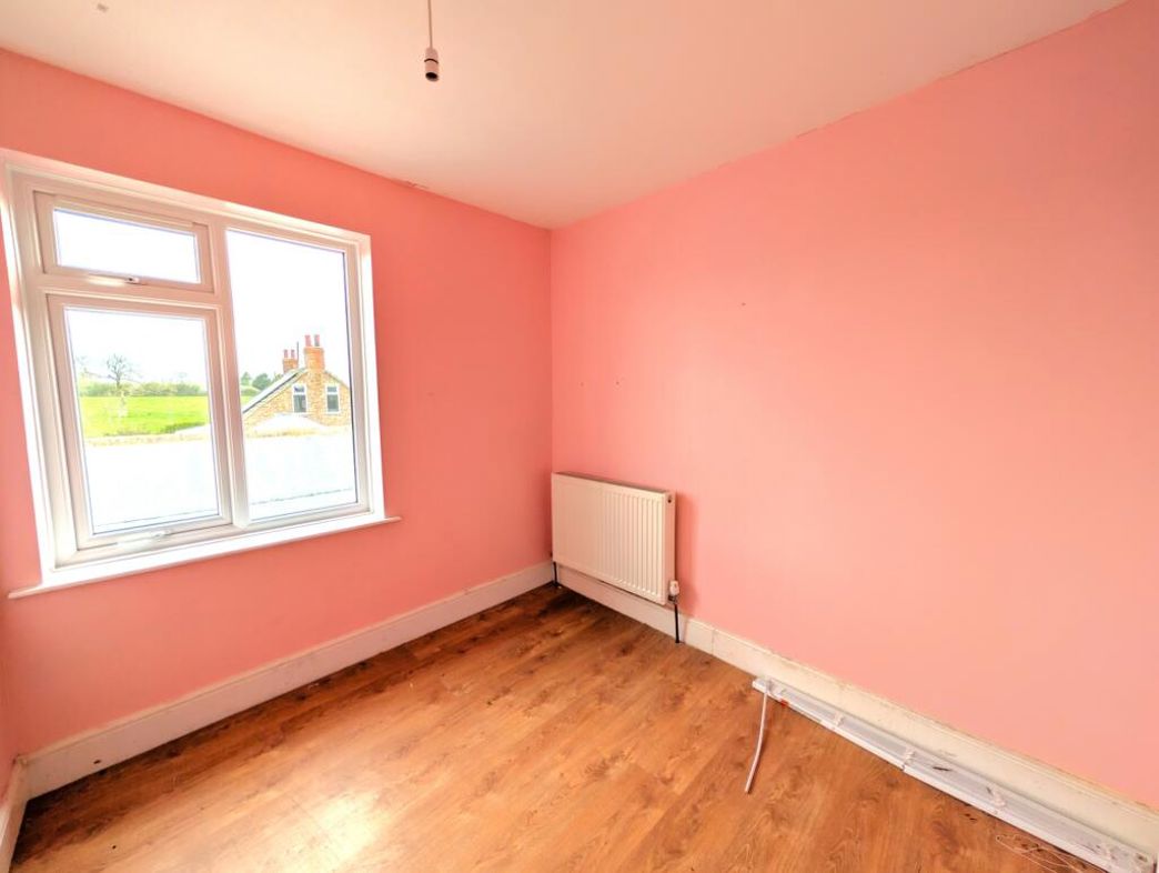 Property image 11 of 18