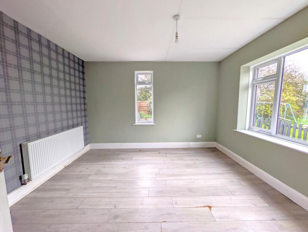 Property image 6 of 18
