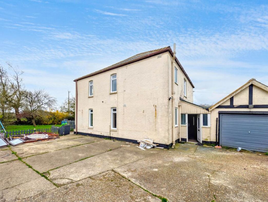 Property image 16 of 18