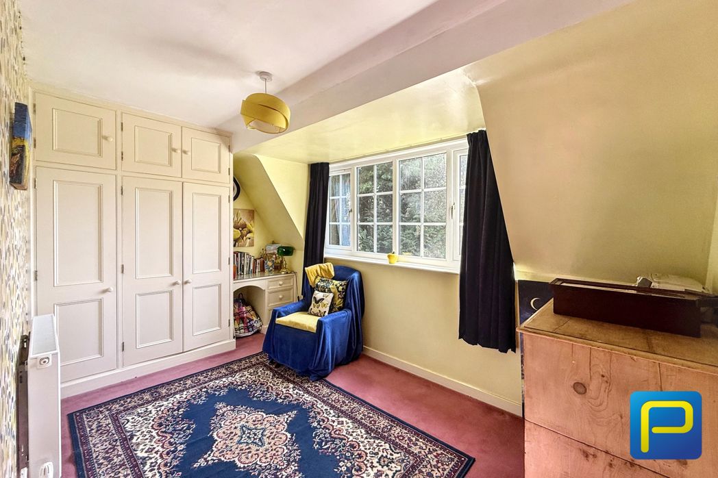 Property image 25 of 44