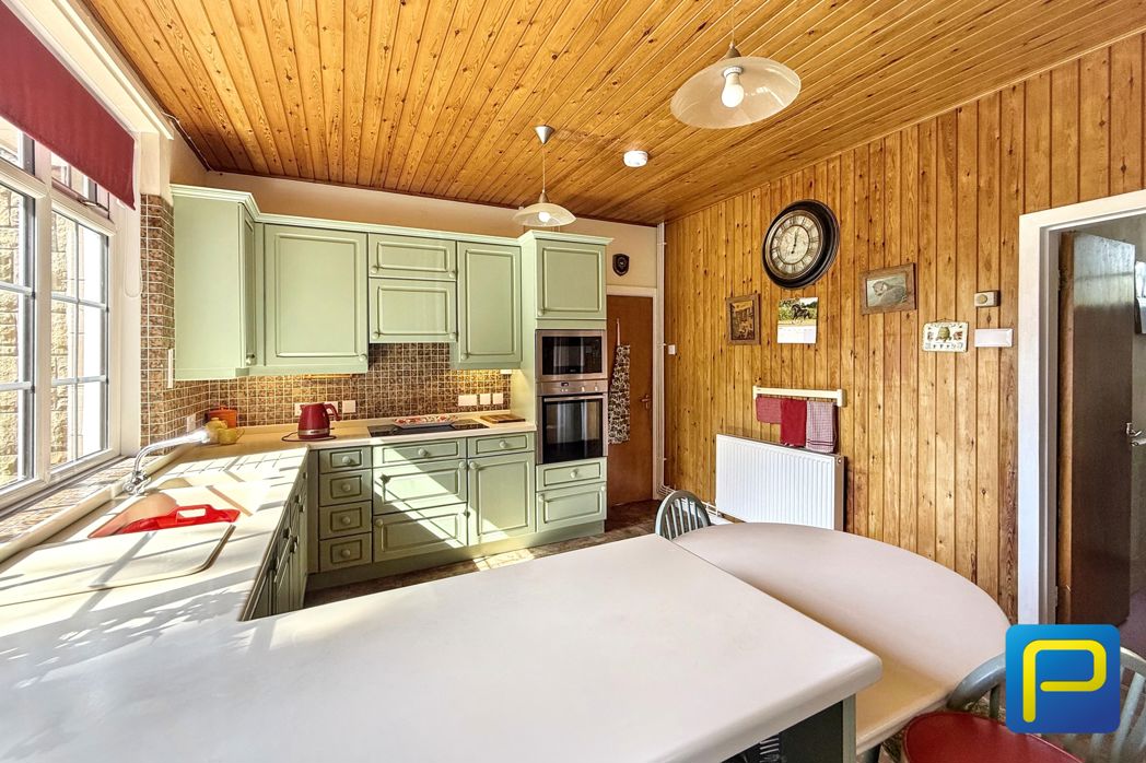 Property image 12 of 44