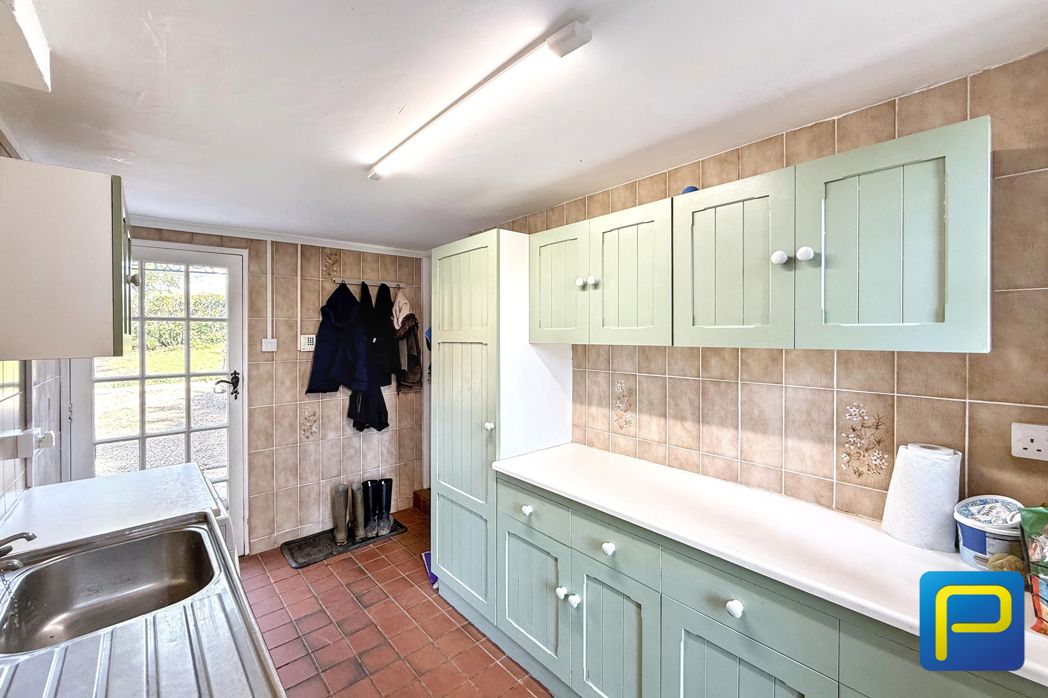 Property image 15 of 44