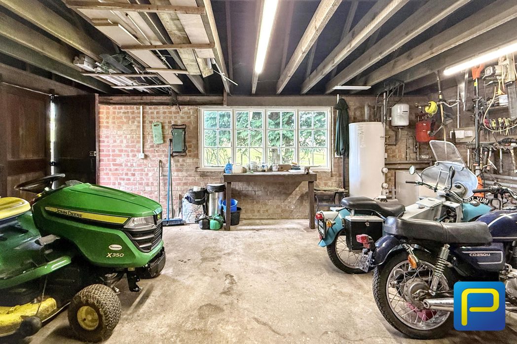 Property image 31 of 44