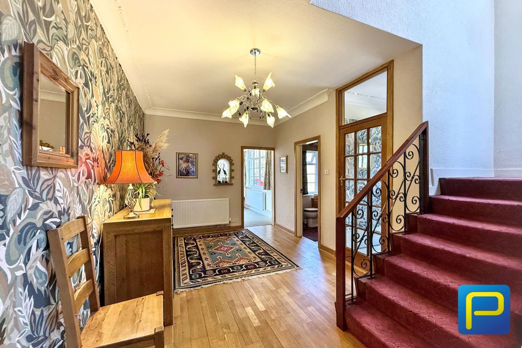 Property image 9 of 44