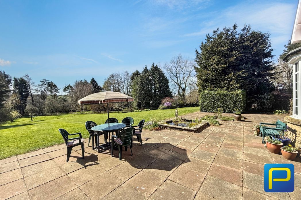 Property image 4 of 44
