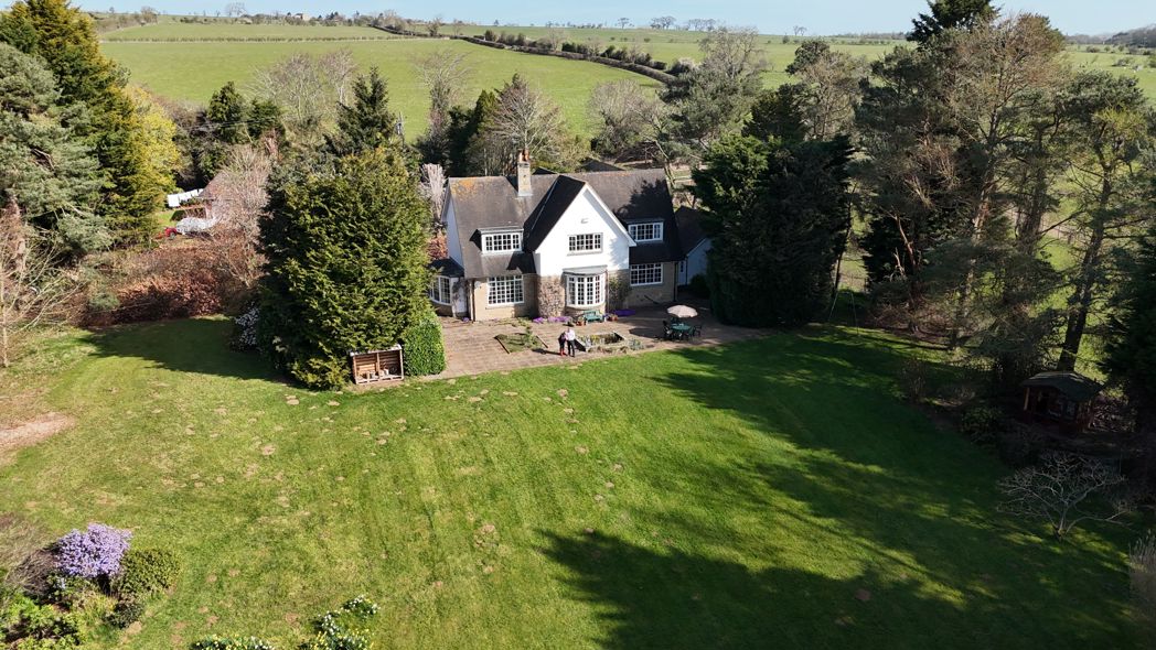 Property image 34 of 44