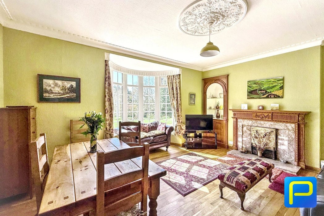 Property image 16 of 44