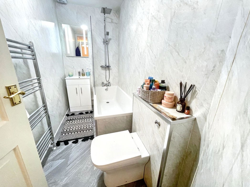 Property image 6 of 7